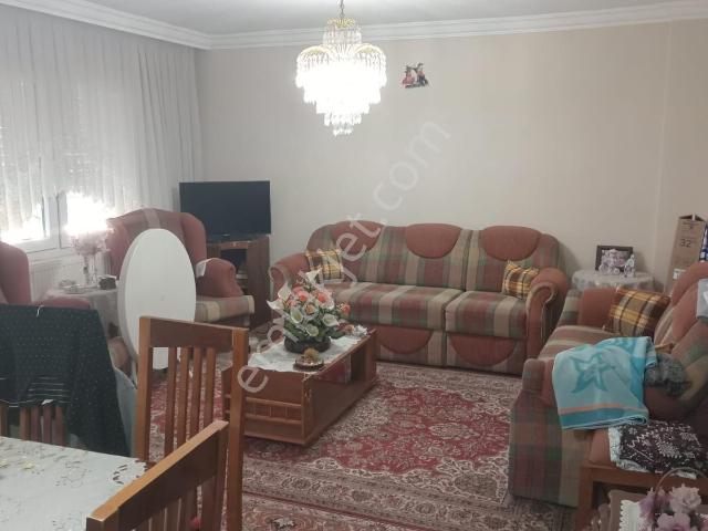 Sahibinden İzmir Çiğli Egekentte 3+1 Full Yapılı Doğalgaz Asansör Denizmanzaralı