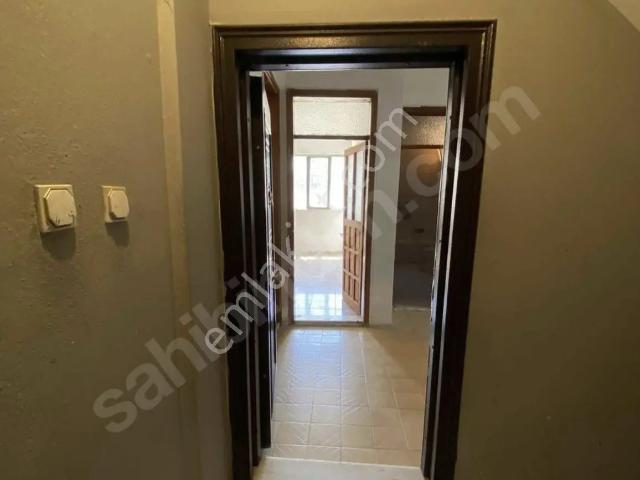 Sahibinden İzmir Merkezde Geniş 3+1 Bahçeli Kapalı Mutfak Daire