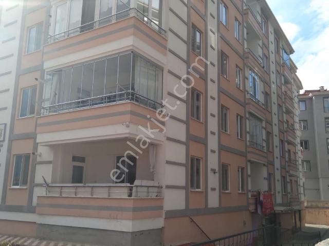 Sahibinden Çiftlik Caddesi Civarinda Kiralık Bakımlı Daire