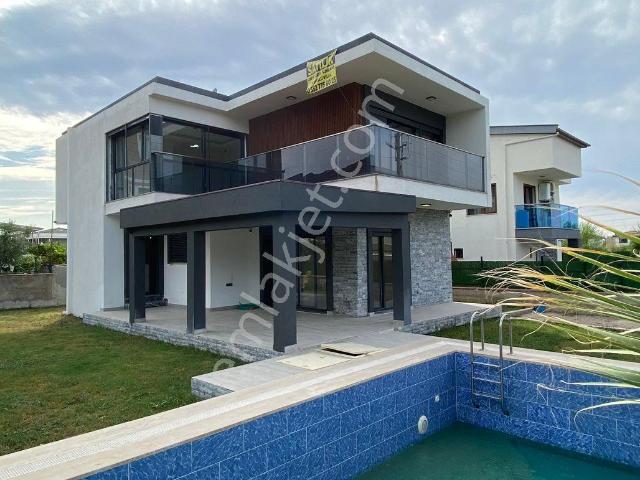 Sahibinden Kuşadası / Güzelçamlı Satılık Müstakil Yazlım