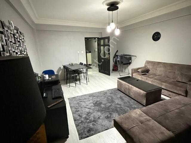 Sahibinden Kağıthane Çağlayanda Metroya Metrobüse Beş Dakika Uzaklıkta 2+1 Daire