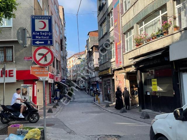 Sahibinden Kasimpaşa Kızılay Meydanında Satilik 1+1 Daire