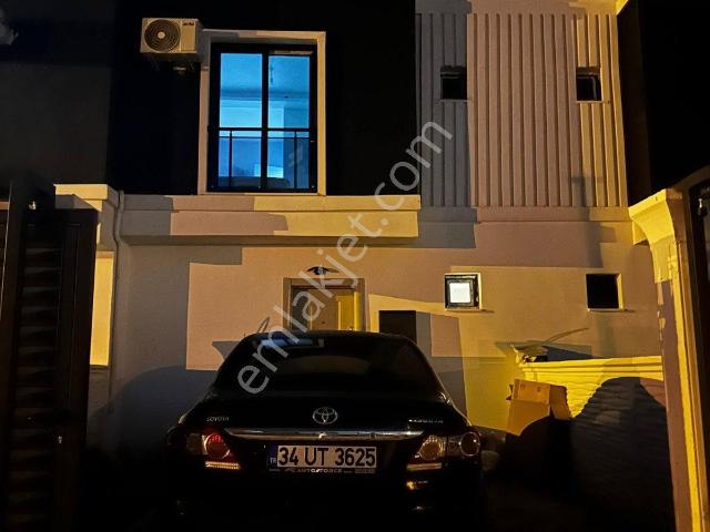 Sahibinden Kapızlı'da Plaja 300 M, Günlük Kiralık, Teraslı Müstakil Villa