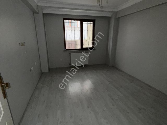 Sahibinden Sahibinden 2+1 Yüksek Giriş Kuruçeşme Büyük Mertekare