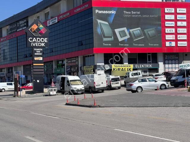Sahibinden Sahibinden Cadde Üzerinde Köşe Başı 4 Katlı Full Yapılı Dükkan