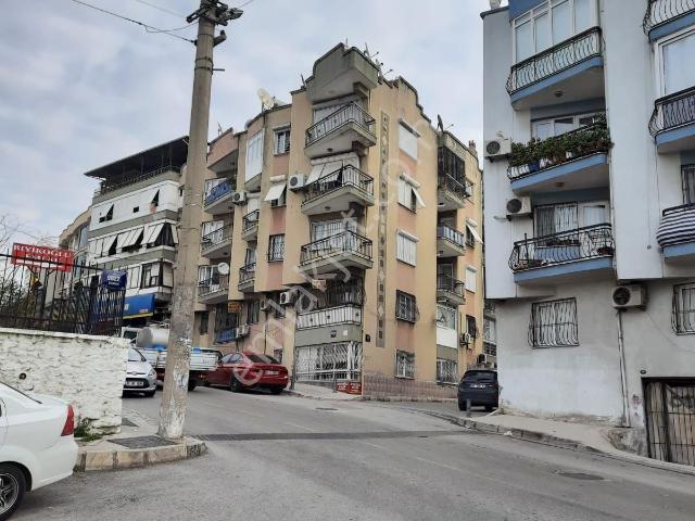 Sahibinden Sahibinden Caddede,arakat,köşe,doğalgazlı,kapalı Otoparklı,sığınaklı,çift Cehpe 140 M2 Daire
