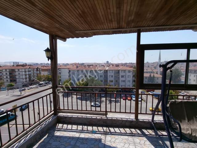 Sahibinden Satılık Köşe Başı Çatı Dubleksi