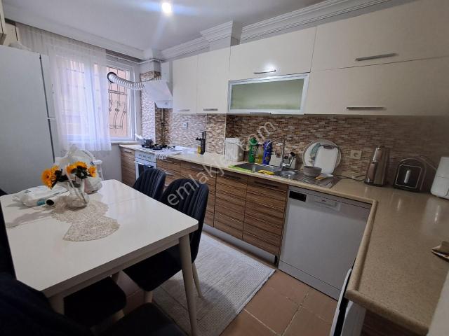Sahibinden Satılık Metrobüse 5 Dakika Genç Binada 1+1 Daire