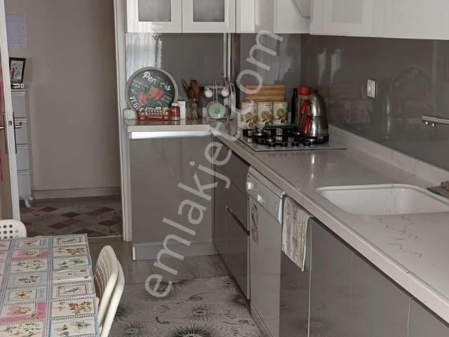 Sahibinden Sincan Osmanlı'da İçi Yenilenmiş, Masrafsız Ara Kat 3+1 Daire