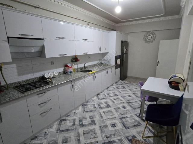 Sahibinden Tesislerde Şehrin Merkezinde 3+1 Daire Parkeli