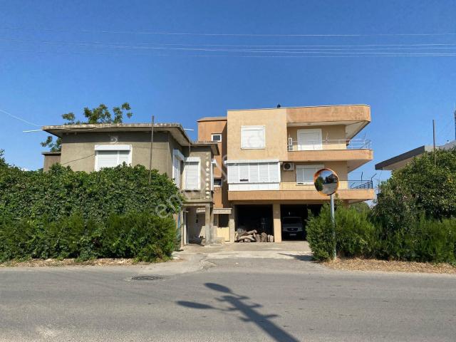 Sahibinden 130 M² 2+1 Ayrı Mutfak, Yol Cepheli, Garajlı, Yarı Müstakil 3.katı Satılık