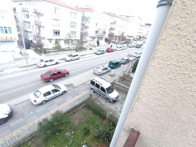 Sahibinden,3+1 Cadde Üzerinde Bağımsız Salon Katta