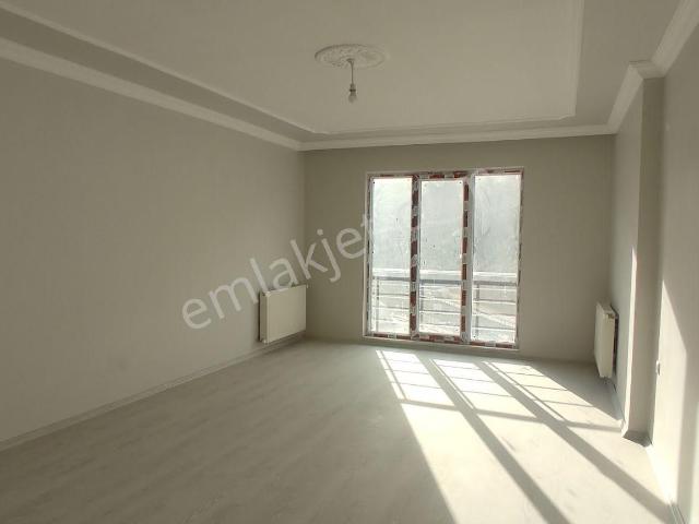 Sahibinden 3+1 Sıfır Daire Mutfak Banyo Kombi Dolaplar Yapılmış İki Banyolu