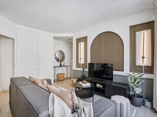 Sahil 2 rooms at Trocadero, Paris Amsterdam Apartments for Rent