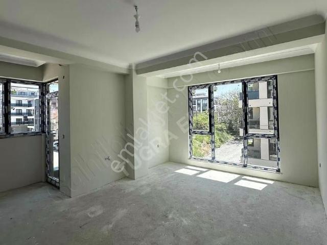 Sahil Mahallesinde Satılık 2+1 Daire