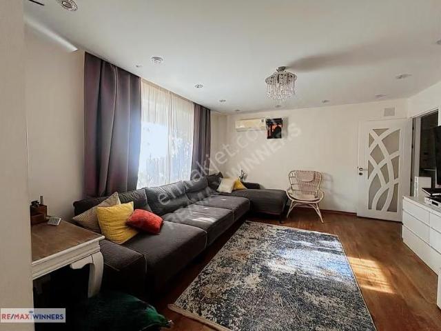 Sahile Yakın, Bahçe Kullanımlı 3+1 Eşyalı Kiralık Daire