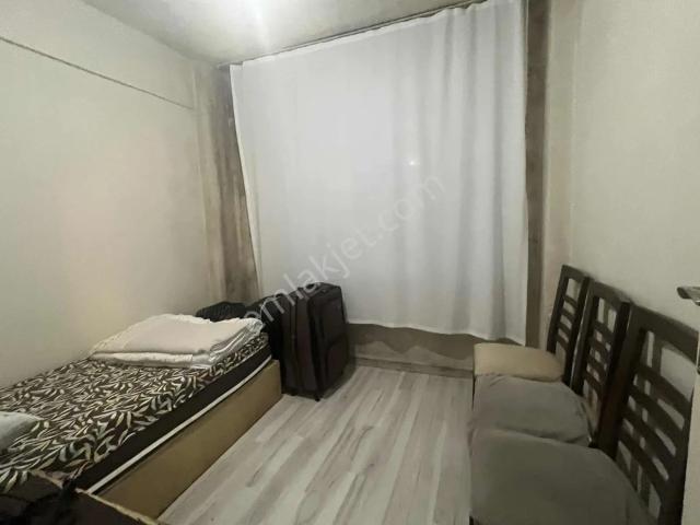 Sahile Yürüme Mesafesinde Satılık 2 + 1 Daire