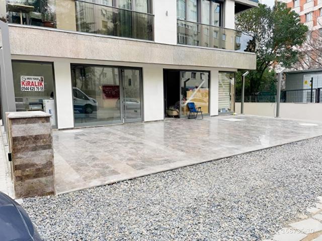 Sahrayıcedit Atatürk caddesi Sıfır Binada Satılık Dükkan
