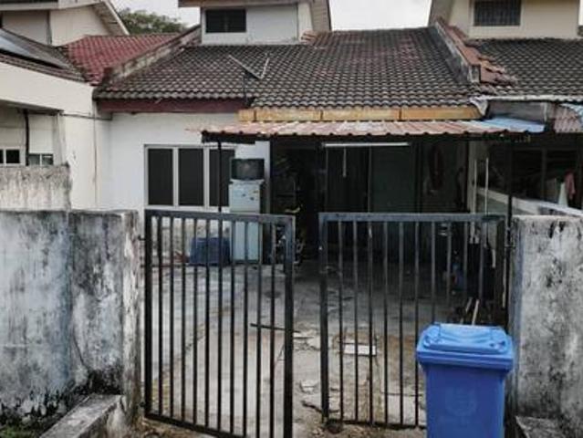 Saiz Tanah Luas 22 x 75 Teres 1 Tingkat Seksyen 18 Shah Alam