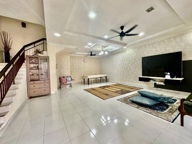 Saiz 24x70 Double Storey Bukit Bandaraya seksyen u11 Shah Alam