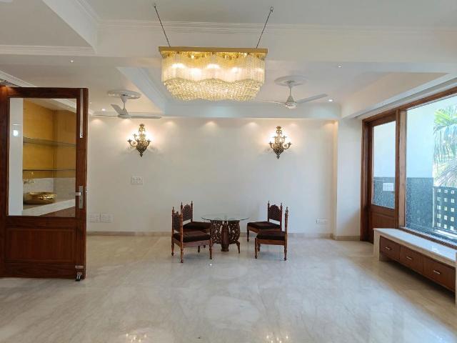 Sai Enclave Noida 3 Bedroom 250 Sq. Mt. Apartment in Sector 53 Noida Listing ID: #10059