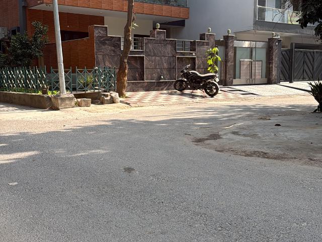 Sai Kunj New Palam vihar 146 Sq. Yd. Plot in Sector 110a Gurgaon Listing ID: #9922