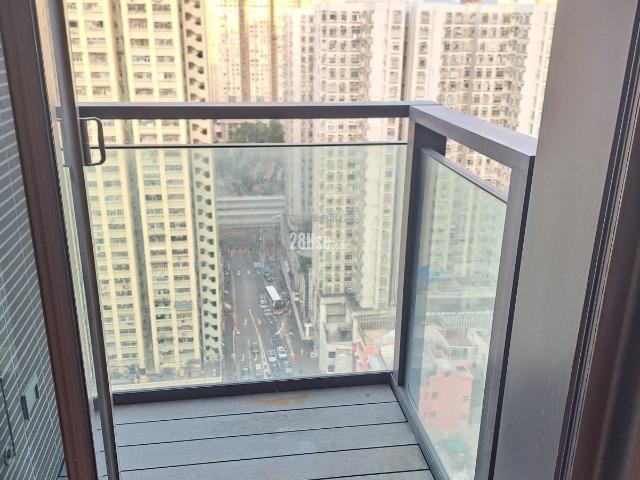 Sai Wan Ho Parker33 [Agency Ads] Unit K,Mid Floor 17 27|32/F, Middle Floor Next To The Subway Station, New Building Clubhouse, Beautiful Terrace Views, Stunning Views From The Hints