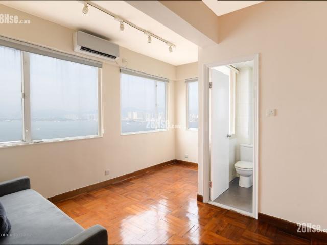 Sai Ying Pun Cheung Ling Mansion [Landlord Ads] Unit 8,High Floor 14 23|23/F Studio | Private Rooftop | Unobstructed Harbour Views | Landlord Direct 28Hse Administrator Message Hints