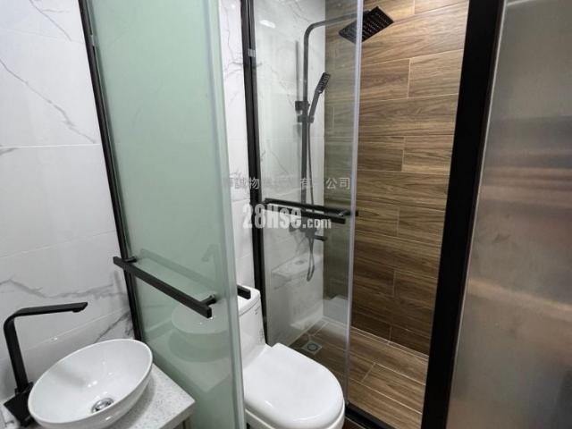 Sai Ying Pun Lai On Building [Agency Ads] Unit A,High Floor 13 22|22/F One Bedroom And One Living Room With Terrace In Li'an High Floor, Decorated Hints