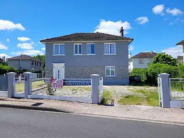 Saignes 15240 Achat / Vente maison 7 pièces t7 au dernier étage