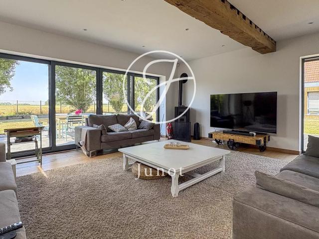 Sailly lez lannoy Ferme rénovée à vendre 10 pièces 334m² e