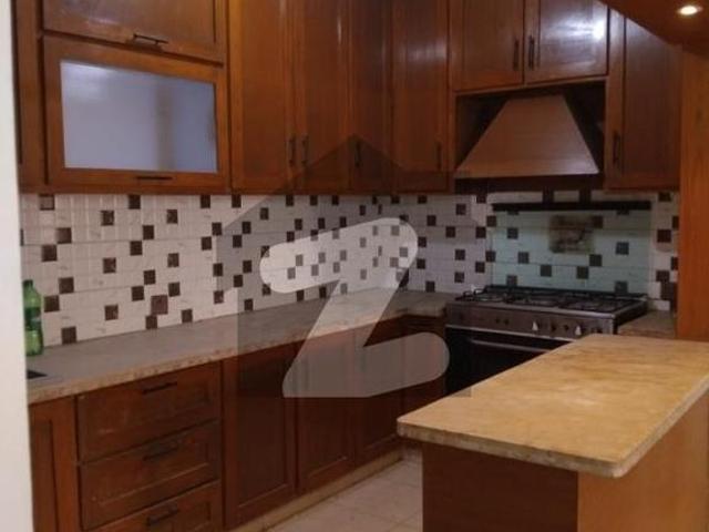 Saima presidency 2 bed dd for rent Saima Presidency