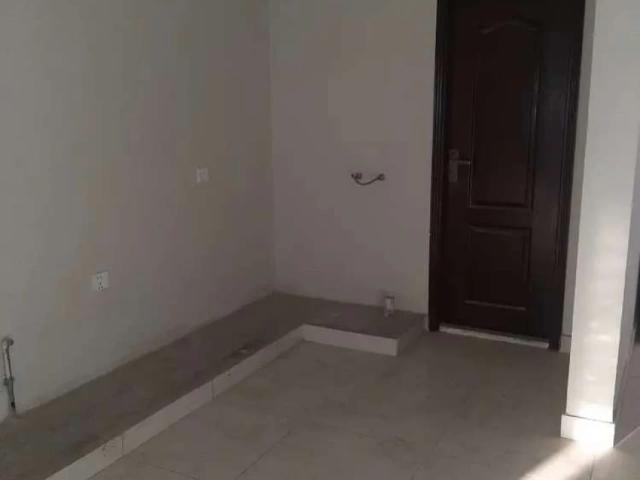 Saima Royal Resdiency Good Deal Karachi Gulshan E Iqbal Block 2 ID 67477