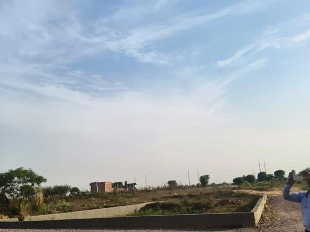 Saini, Sector 12 Greater Noida 99 Sq. Yd. Plot in Saini Greater Noida Listing ID: #10330