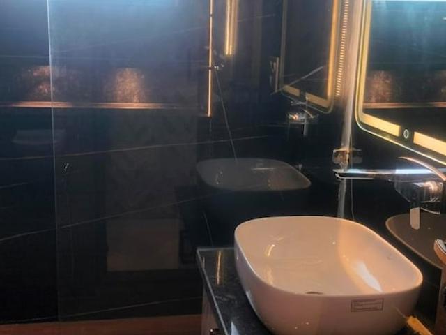 Sainik Colony, Sector 49 3 Bedroom 160 Sq. Yd. Builder Floor in Sainik Colony Faridabad Listing ID: #10364