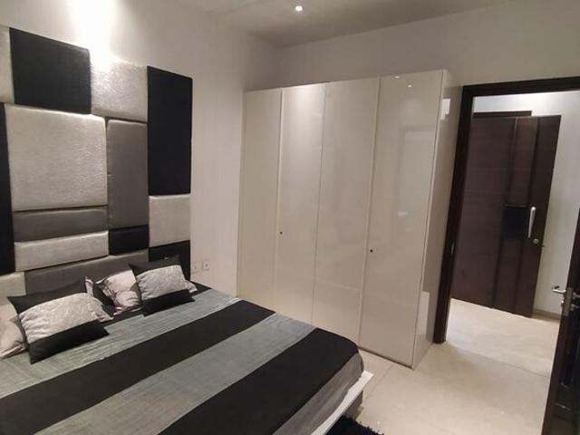 Sainik Colony, Sector 49 3 Bedroom 250 Sq. Yd. Builder Floor in Sainik Colony Faridabad Listing ID: #10316