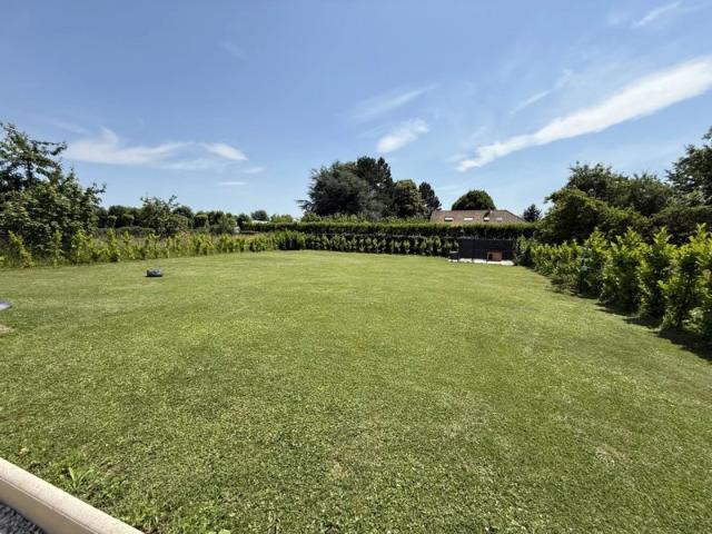 SAINS EN AMIENOIS MAISON 143 M2 EN PARFAIT ETAT GARAGE JARDI