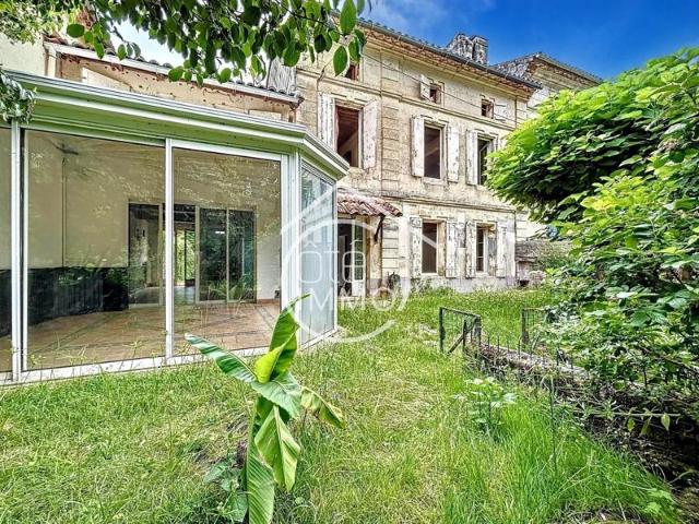 Saint Terre: Maison avec accès privatif à la Dordogne