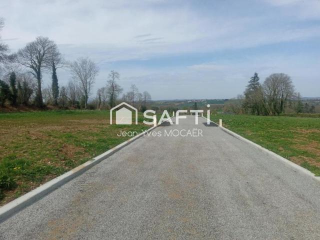 SAINT THOIS 29520  Terrain viabilisé, borné, libre de constructeur, 745 m2