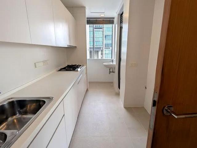 Saint Thomas Walk D9, Apartment