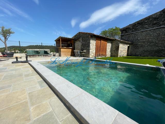 Saint Theodorit, Maison familiale F5 avec piscine sur 512 m2. 122m² Saint Théodorit