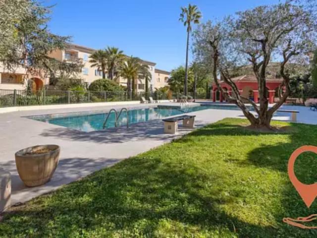 Saint Tropez 83990 Achat / Vente appartement 3 pièces t3 au dernier étage