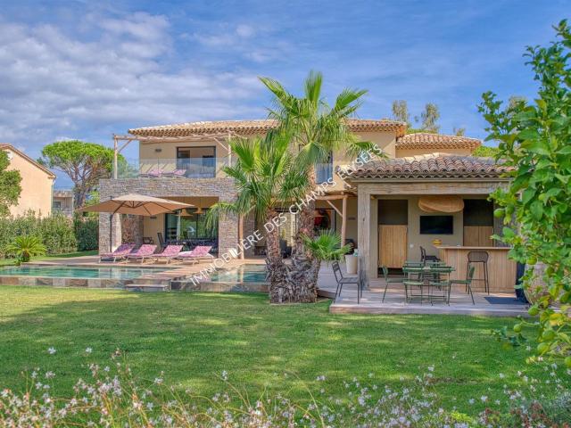 Saint Tropez Au Calme Dans Un Domaine Fermé Proche Du Ce. 275m² Saint Tropez