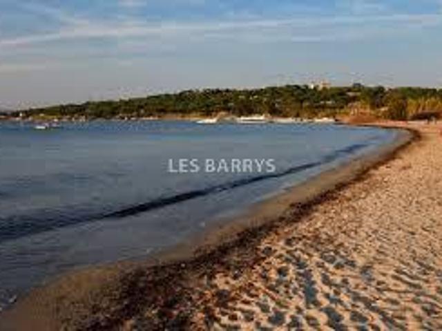 Saint Tropez belle villa à vendre, à pied de la plage et du. 220m² Saint Tropez