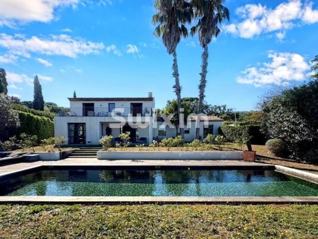 secteur Golfe de St Tropez / Bouillabaisse: élégante villa contemporaine
