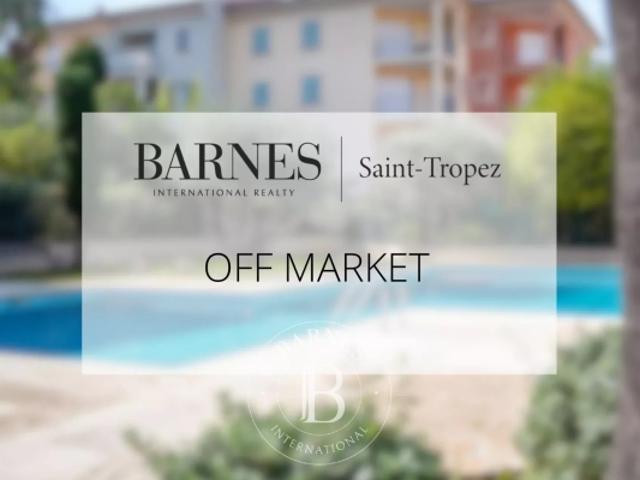 SAINT TROPEZ PROCHE CENTRE 2 CHAMBRES PISCINE