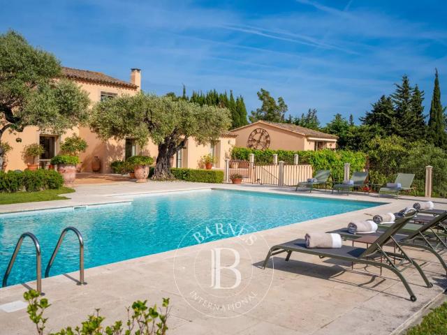 SAINT TROPEZ/RAMATUELLE LES MARRES PROPRIETE HOTELIERE