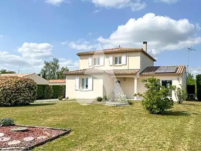 Saint Vaize 17100 Achat / Vente maison 7 pièces t7 au dernier étage