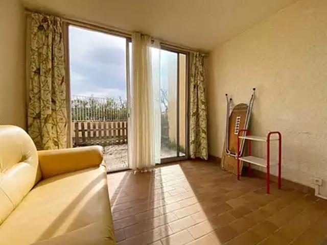 Saint Vallier de Thiey 06460 Achat / Vente appartement 2 pièces t2 piscine terrasse