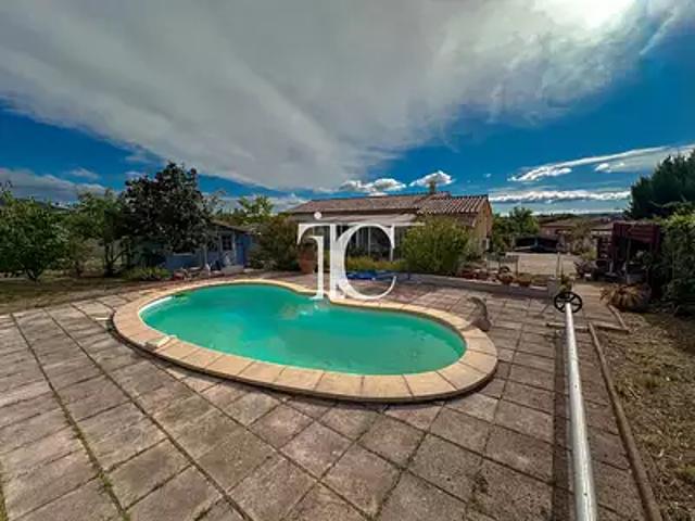 Saint Victor de Malcap 30500 Achat / Vente maison 6 pièces t6 au dernier étage piscine